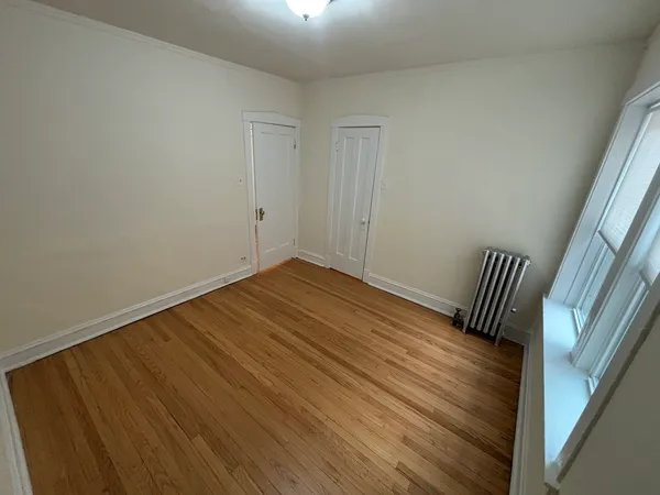 $1,250 | 2216 West Thome Avenue, Unit 3B, Chicago, IL 60659