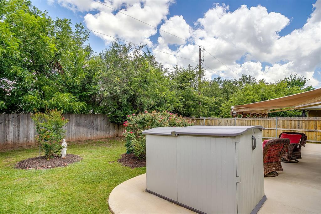 216 Lovers Path Drive Springtown, TX 76082 - Photo 26 of 31