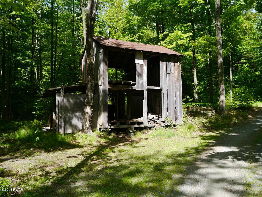 358 Racht Road Honesdale, PA 18431 - Photo 17 of 30 Gallery Image 17