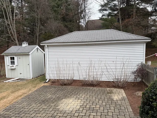 $4,200 | 396 Wellesley Avenue, Wellesley, MA 02481