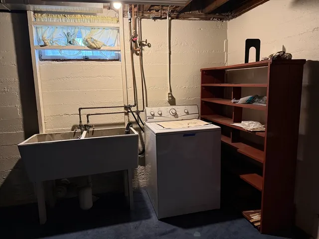 $4,200 | 396 Wellesley Avenue, Wellesley, MA 02481