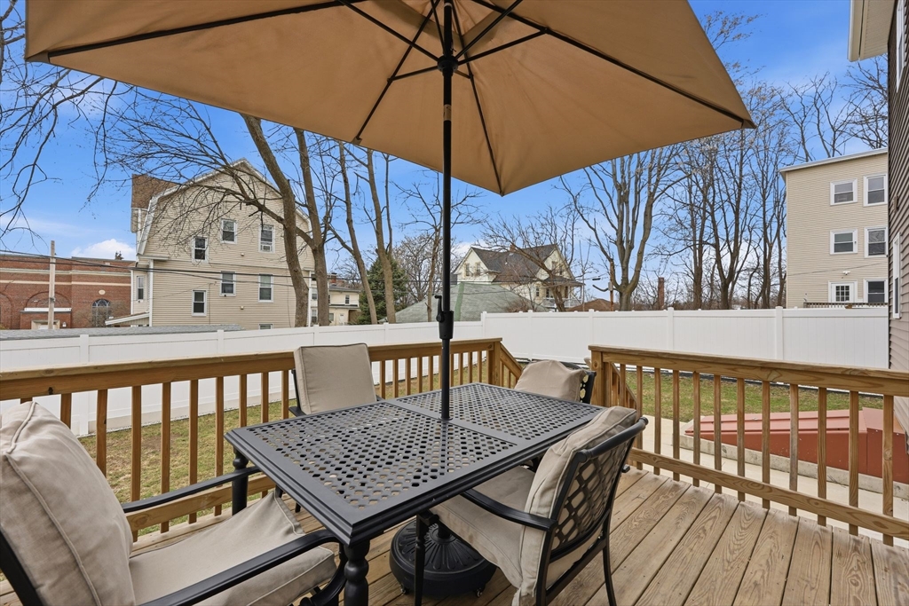 14 Crane Street Springfield, MA 01104 - Photo 34 of 41