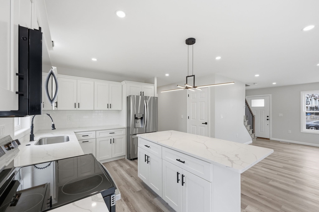 14 Crane Street Springfield, MA 01104 - Photo 10 of 41