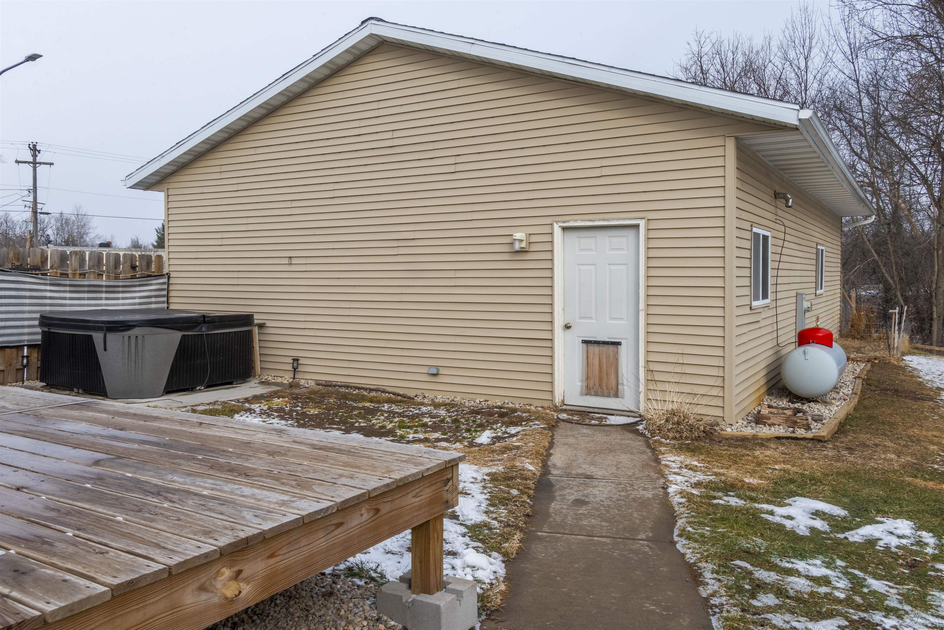 406 East Main Street Gillett, WI 54124 - Photo 24 of 27