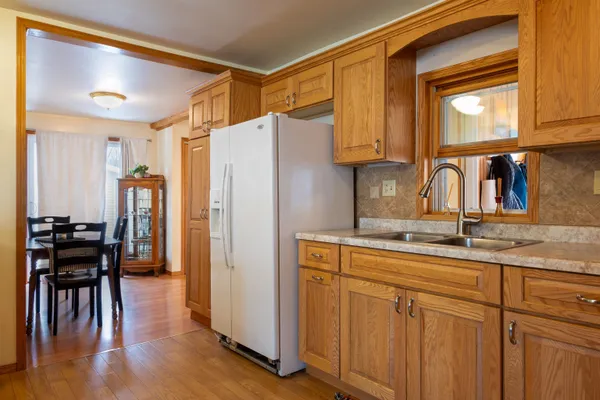 $239,900 | 406 East Main Street, Gillett, WI 54124
