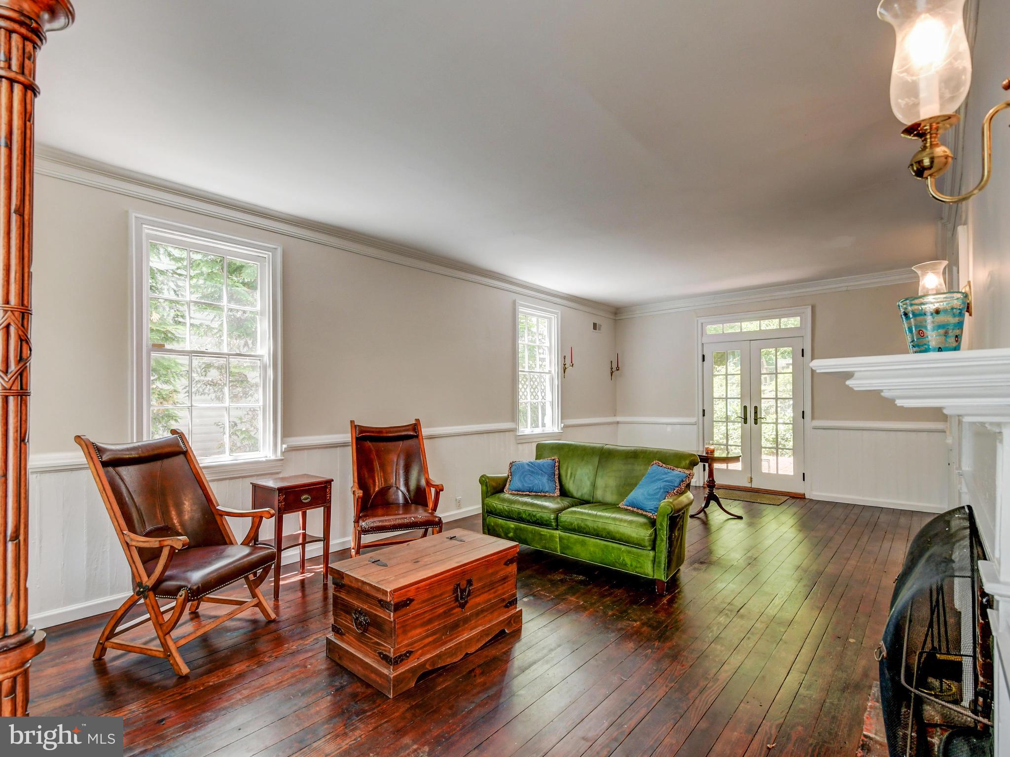 2330 Pickwick Road Baltimore, MD 21207 - Photo 3 of 37