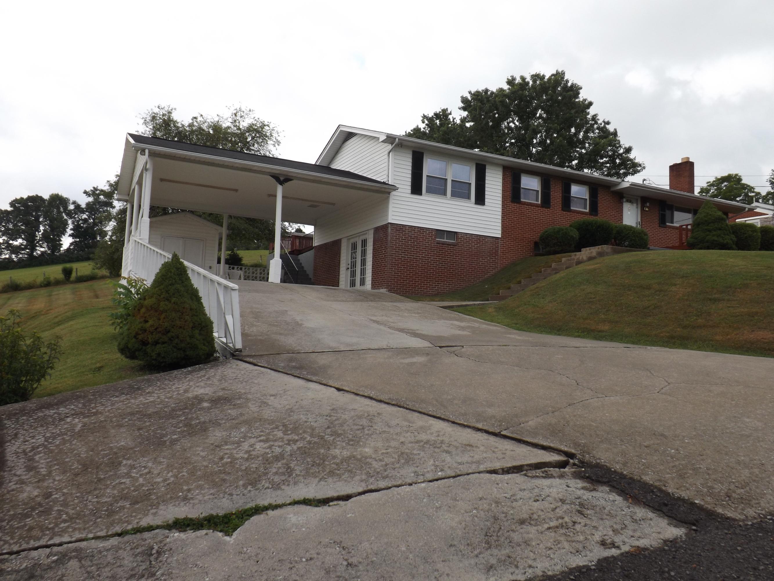 136 Rhodes Lane Harrogate, TN 37752 - Photo 3 of 9 DSCF1176