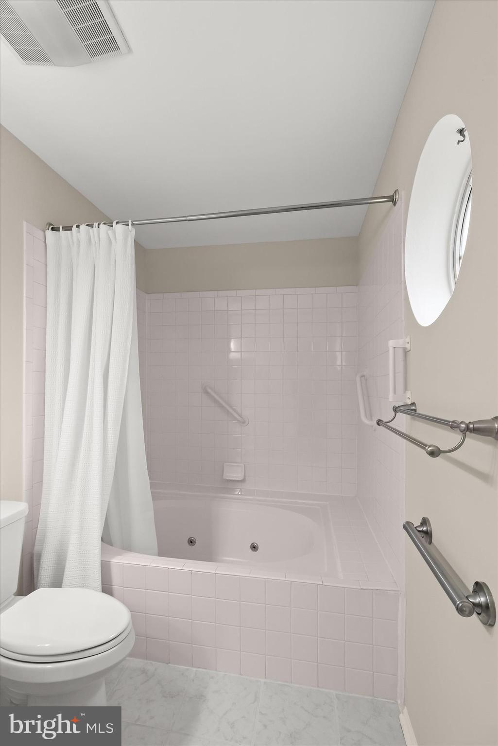 602 Churchill Road, Unit 602A Bel Air, MD 21014 - Photo 41 of 77 Primary En Suite Bath