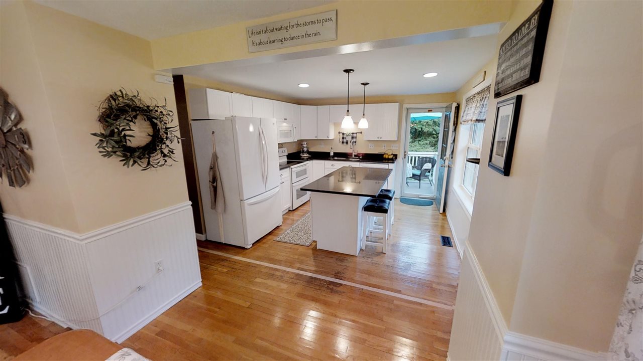 900 Mammoth Road Pelham, NH 03076 - Photo 14 of 31