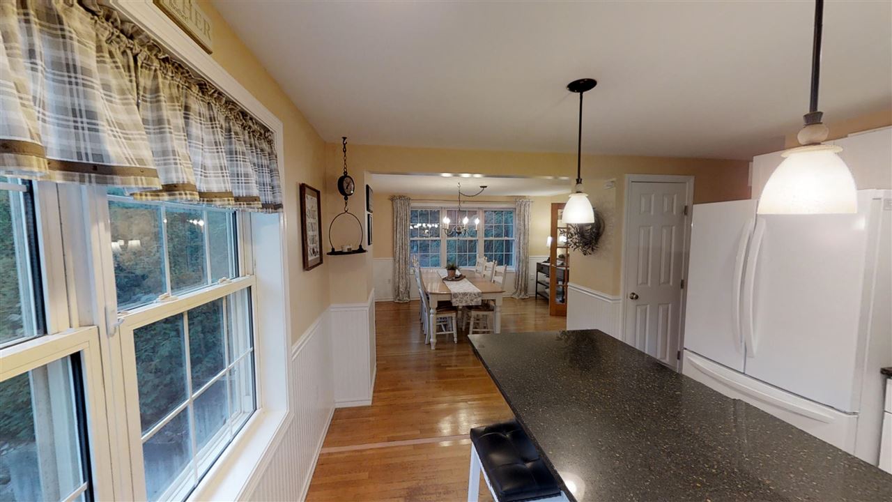 900 Mammoth Road Pelham, NH 03076 - Photo 16 of 31