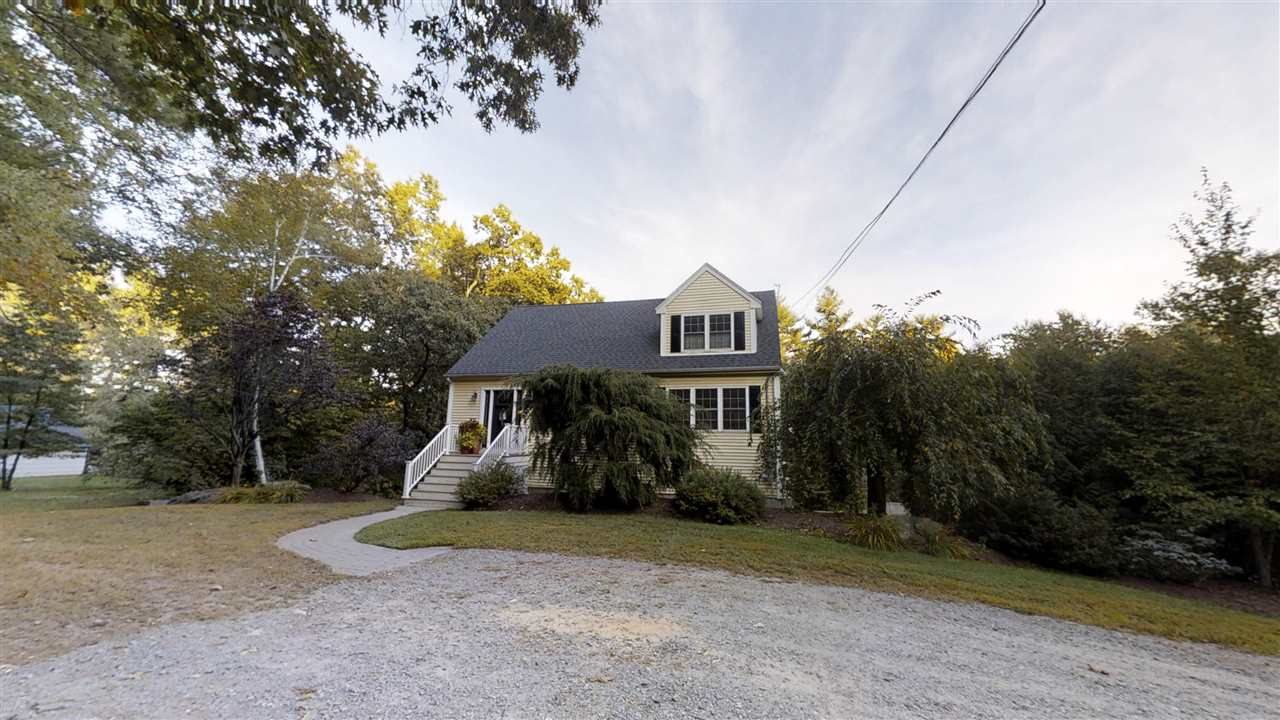 900 Mammoth Road Pelham, NH 03076 - Photo 3 of 31