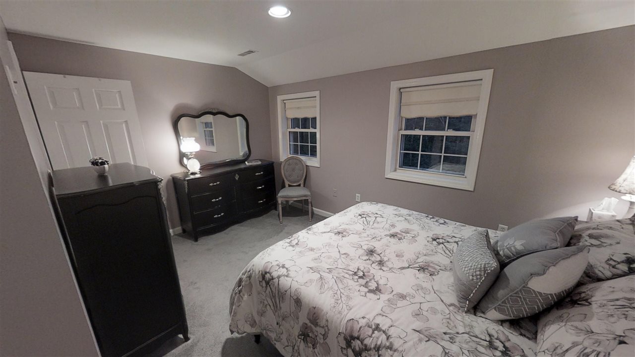 900 Mammoth Road Pelham, NH 03076 - Photo 21 of 31