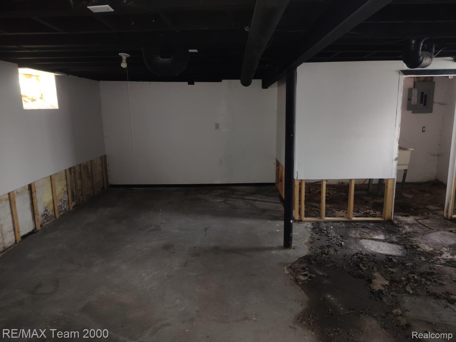 8860 Appoline Street Detroit, MI 48228 - Photo 20 of 45 Image quality insufficient for description