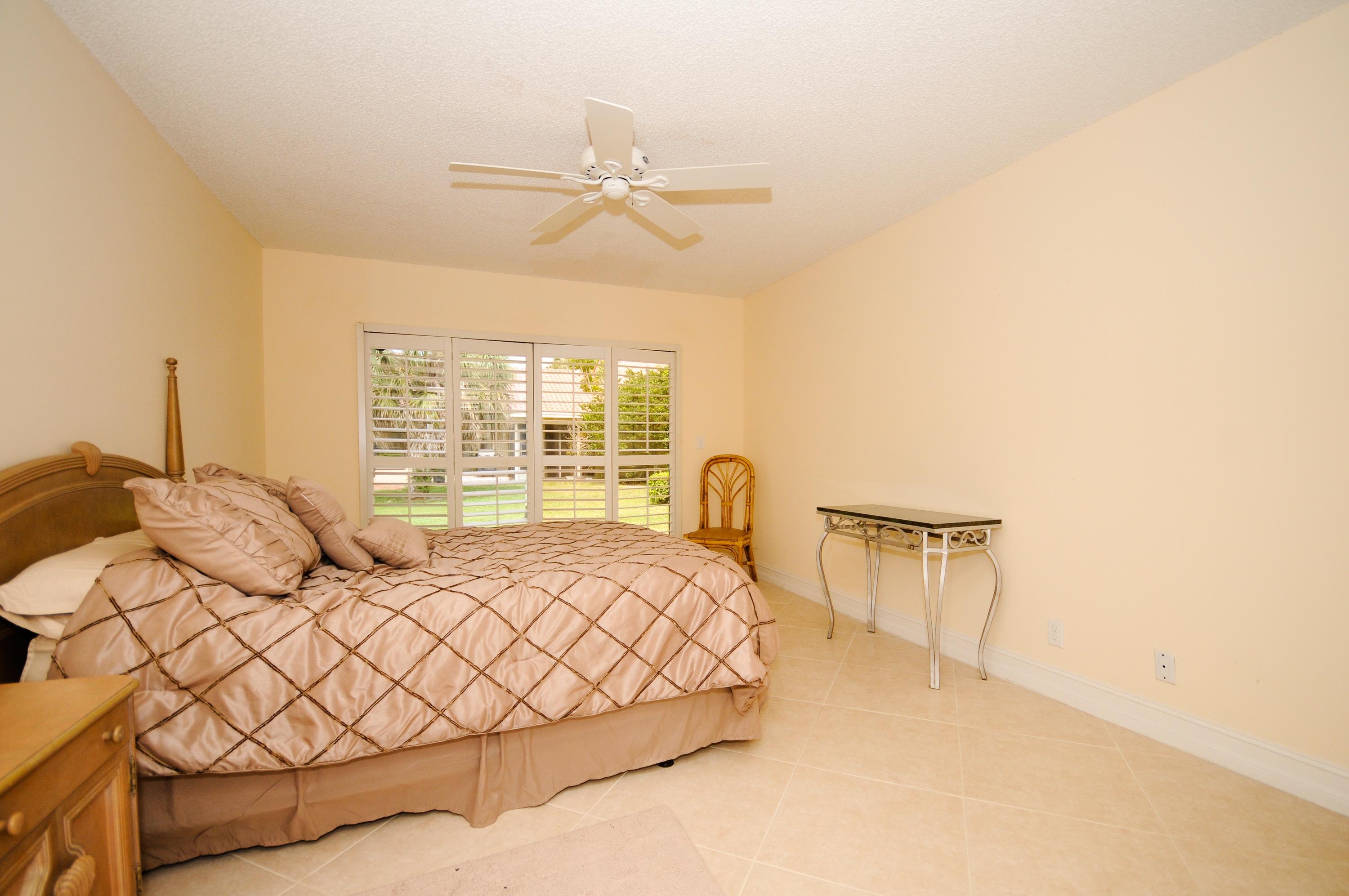 21619 Coronado Avenue Boca Raton, FL 33433 - Photo 11 of 19 Master bedroom