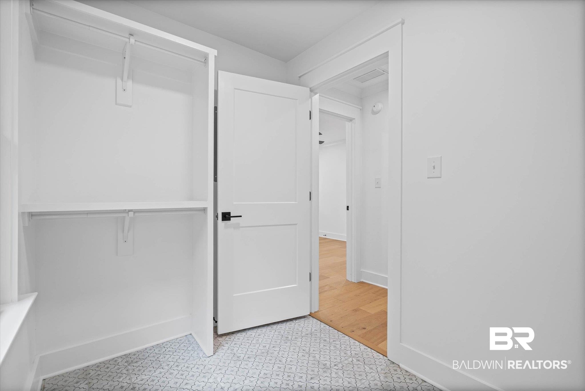 11 Schwaemmle Drive Mobile, AL 36608 - Photo 26 of 32 View of walk in closet