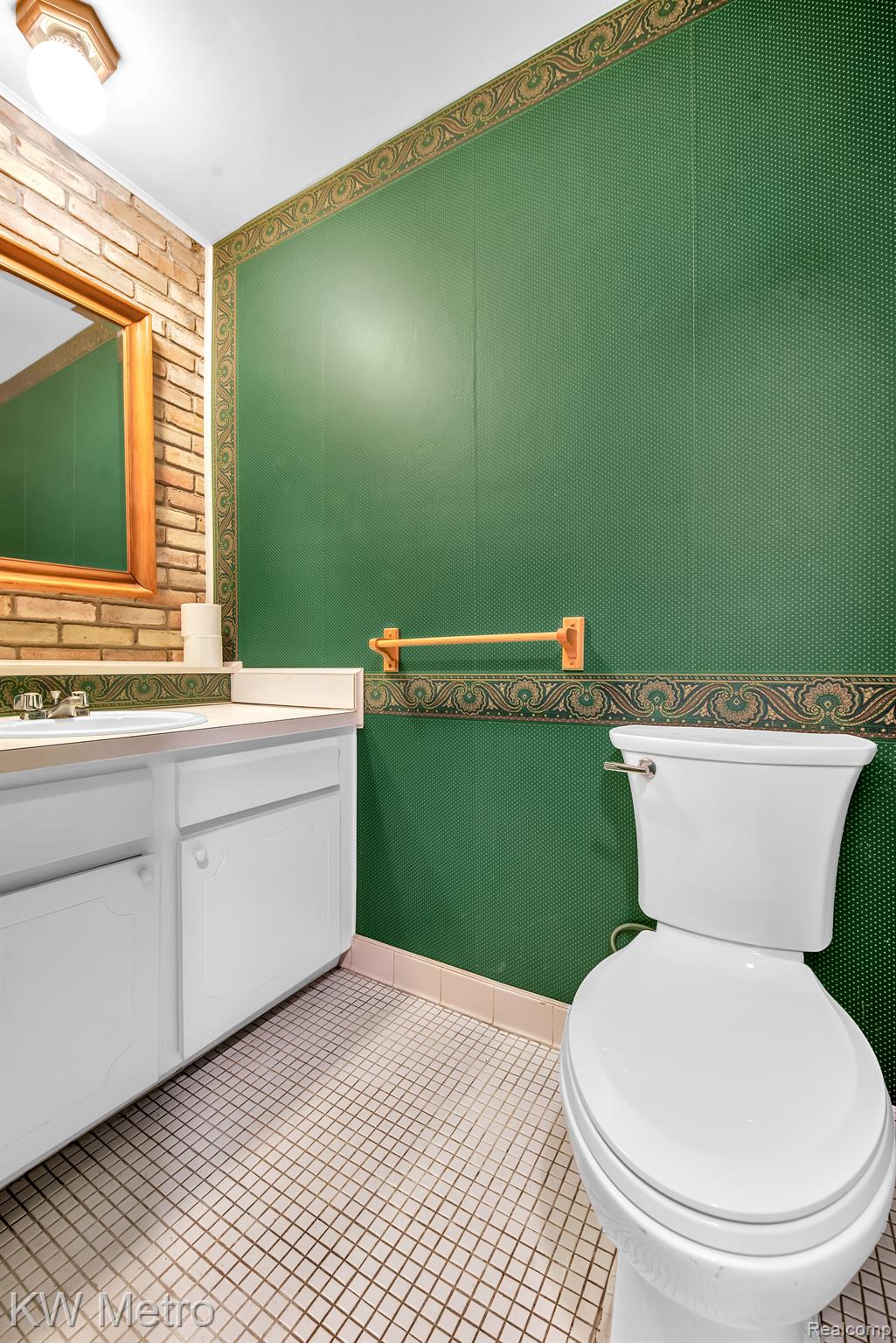 5095 Crooks Road, Unit 4 Royal Oak, MI 48073 - Photo 9 of 26 Gallery Image 9