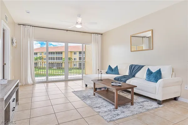 $2,500 | 10020 Maddox Lane, Unit 213, Bonita Springs, FL 34135