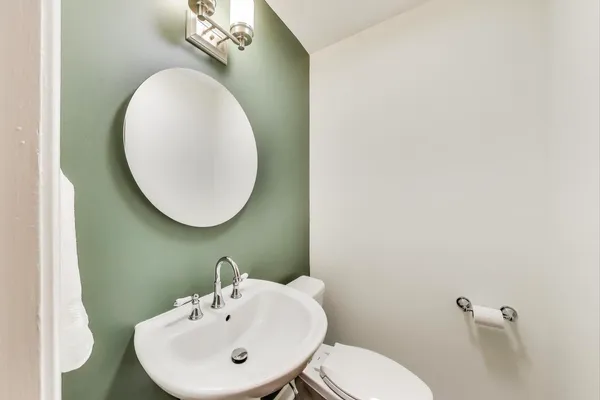 $899,000 | 3801 Madison Street, Oak Brook, IL 60523