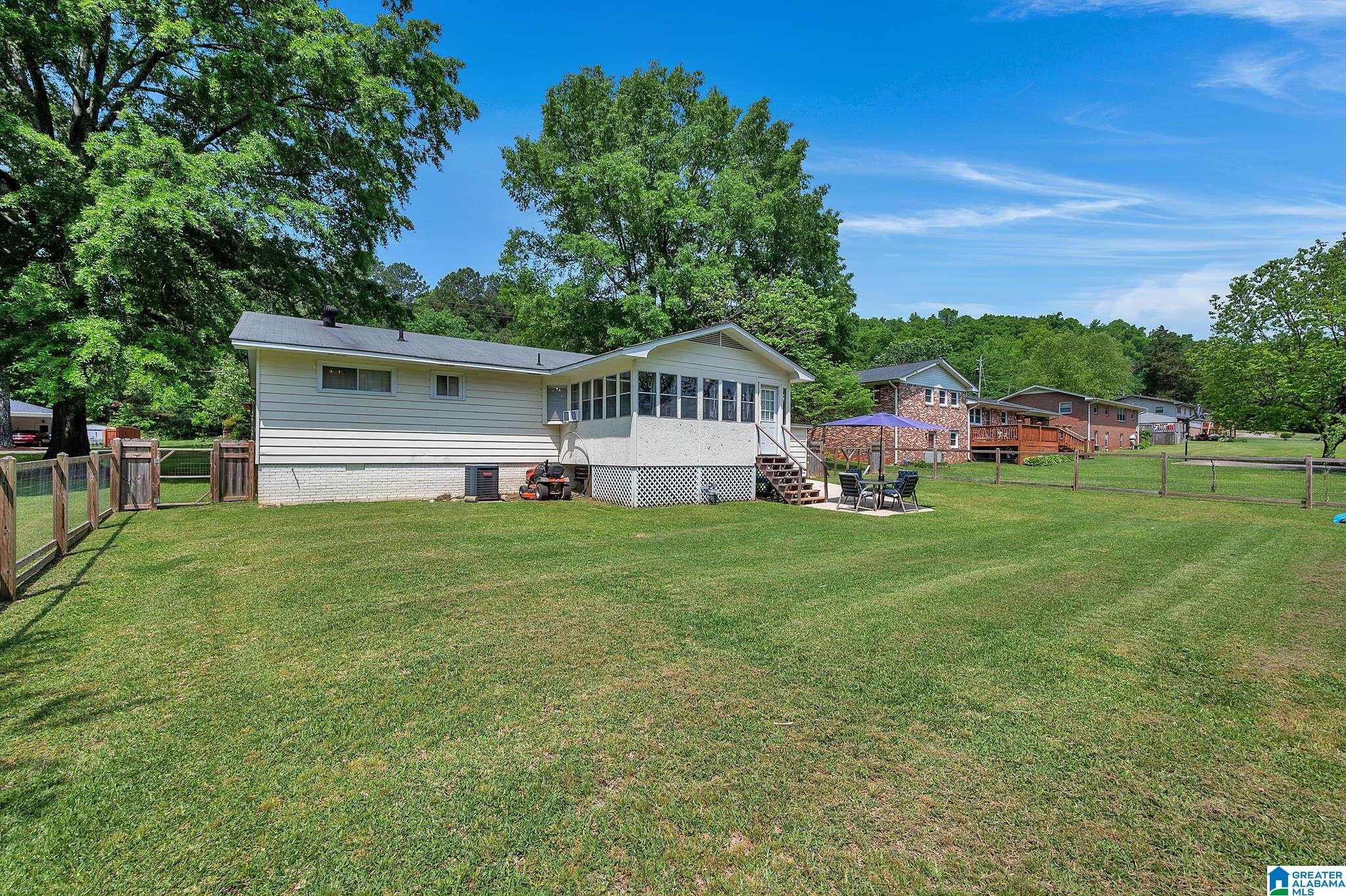 805 4th Avenue Oneonta, AL 35121 - Photo 7 of 29