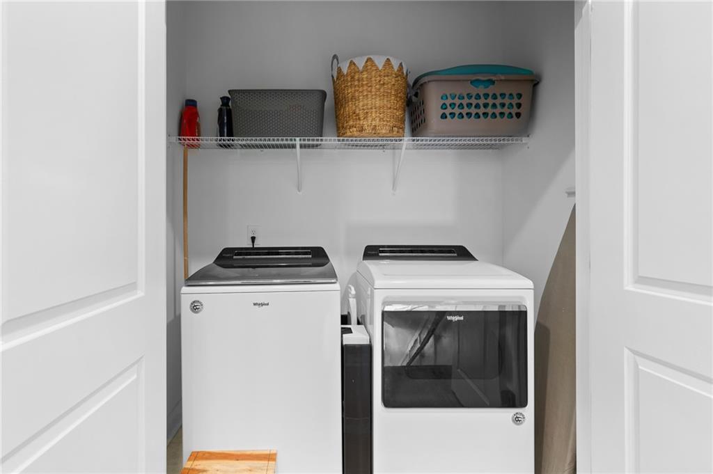 300 Olmstead Way Alpharetta, GA 30022 - Photo 41 of 52 a view of washer and dryer