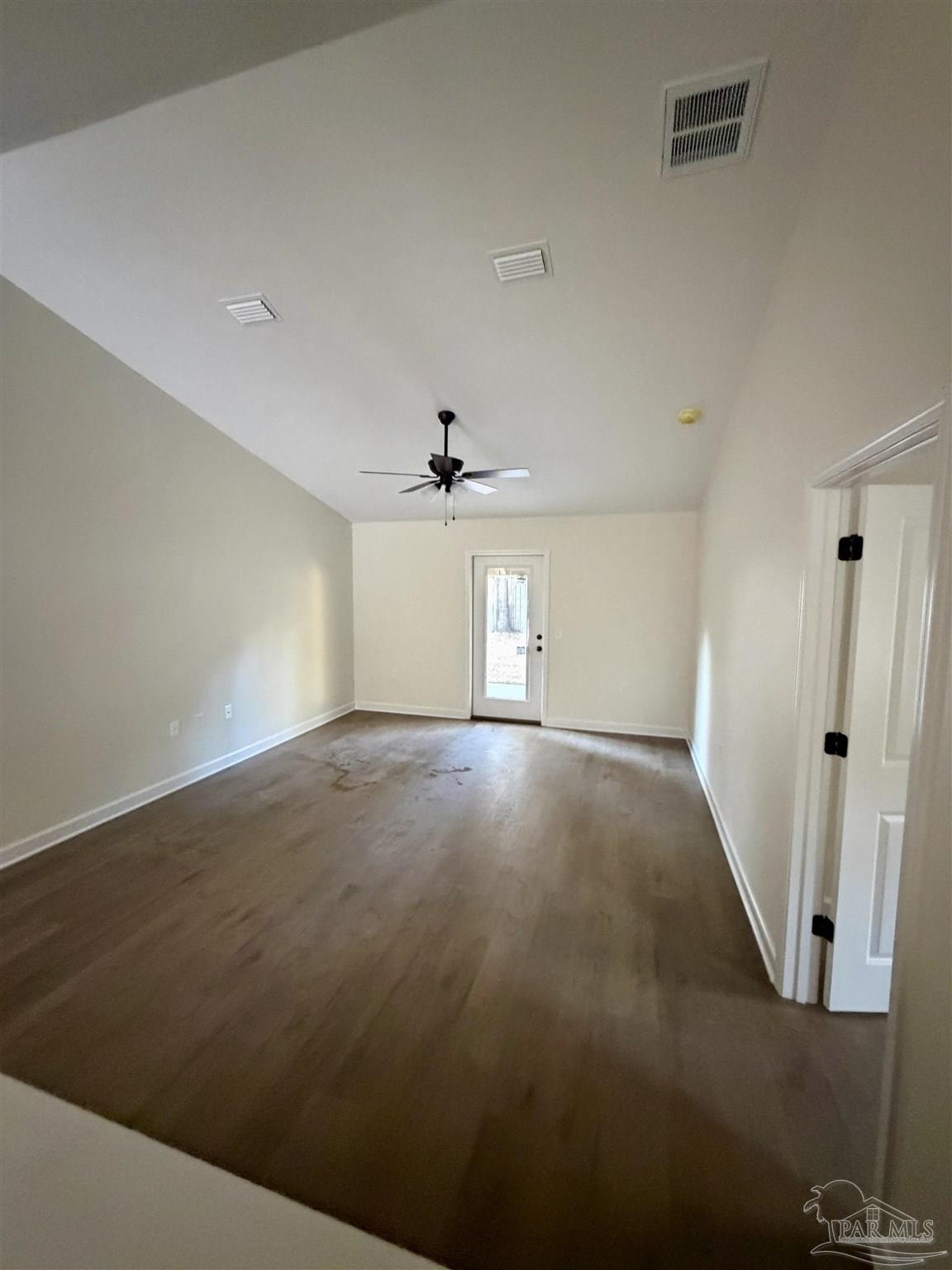 6288 Long Street Milton, FL 32570 - Photo 5 of 10