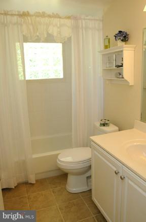 706 Pin Oak Road Severna Park, MD 21146 - Photo 24 of 28 Bath