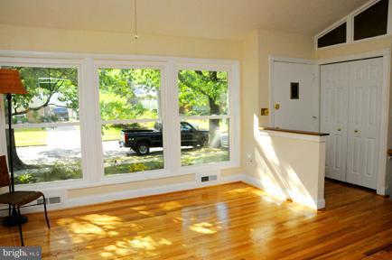 706 Pin Oak Road Severna Park, MD 21146 - Photo 27 of 28 Living Room