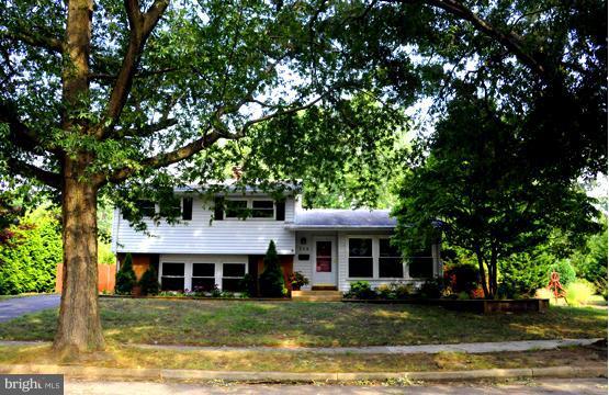 706 Pin Oak Road Severna Park, MD 21146 - Photo 28 of 28 Exterior (Front)