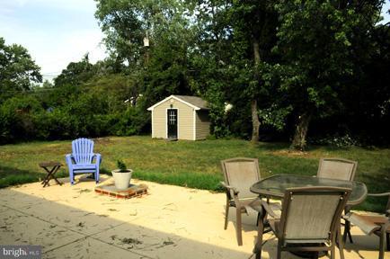 706 Pin Oak Road Severna Park, MD 21146 - Photo 4 of 28 Exterior (Rear)