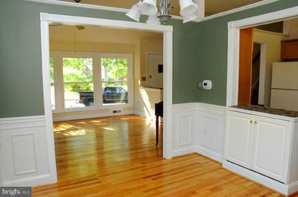 706 Pin Oak Road Severna Park, MD 21146 - Photo 5 of 28 Interior (General)