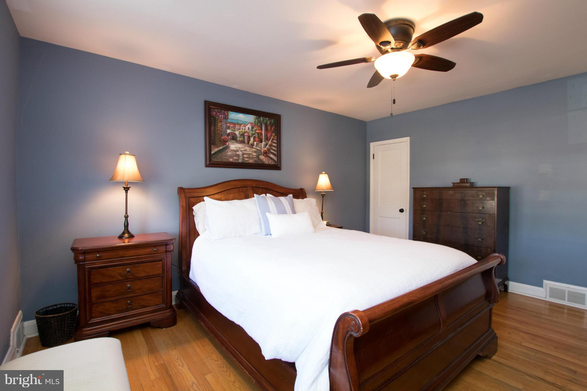 8237 Pleasant Plains Road Towson, MD 21286 - Photo 13 of 30 Spacious master bedroom