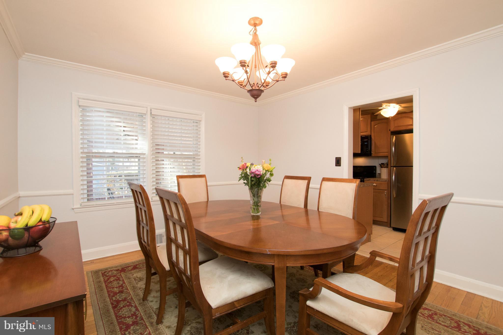 8237 Pleasant Plains Road Towson, MD 21286 - Photo 7 of 30 Large dining space