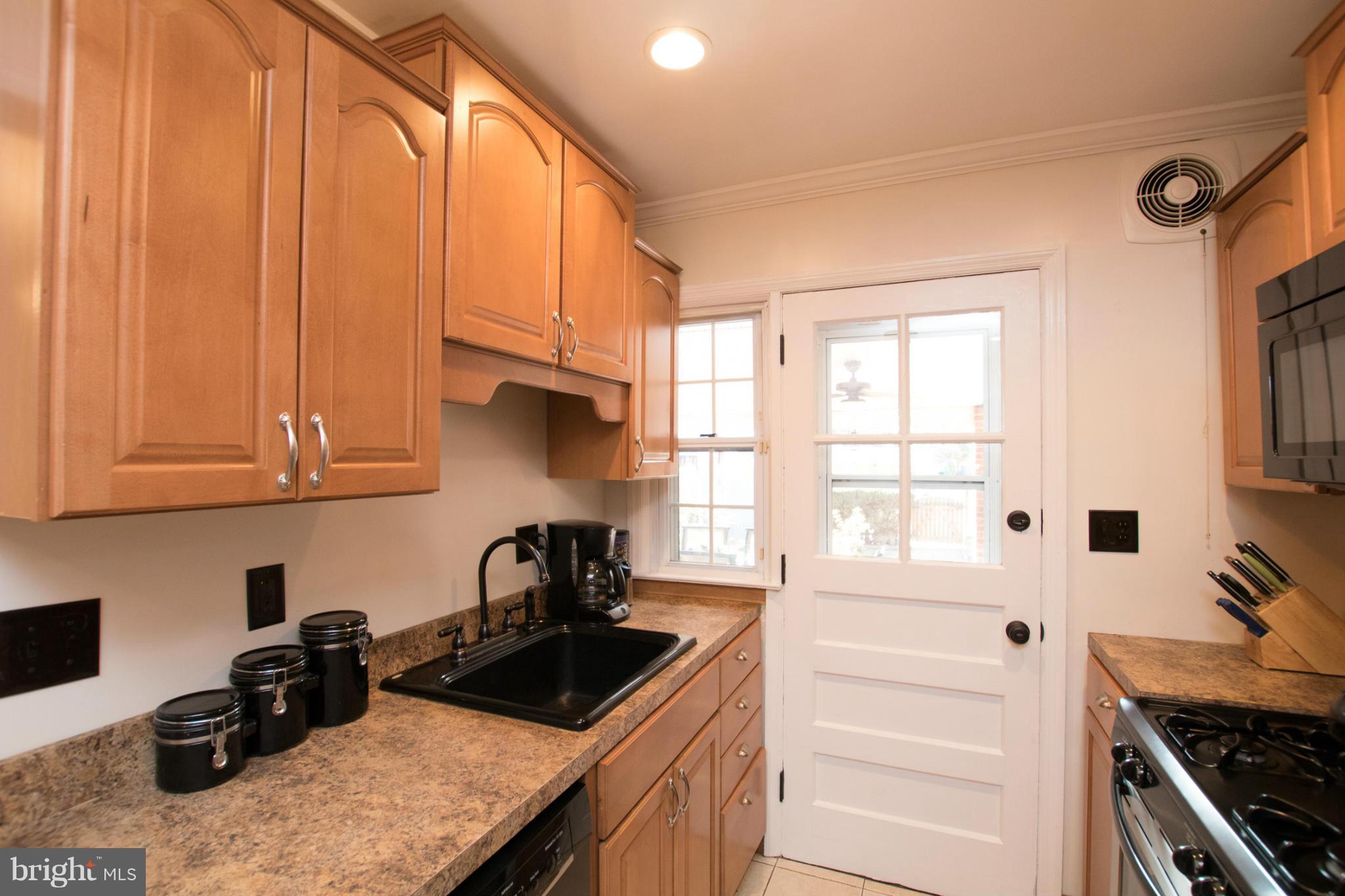 8237 Pleasant Plains Road Towson, MD 21286 - Photo 10 of 30 Kitchen
