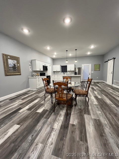 26450 Eagle Point Road, Unit (70' LAKEFRONT) Barnett, MO 65011 - Photo 30 of 52 Dinning area