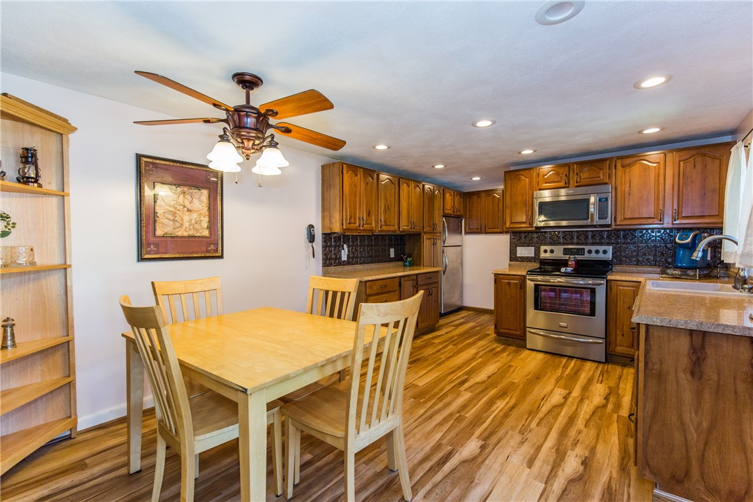 238 Knotty Oak Road Coventry, RI 02816 - Photo 14 of 40 Gallery Image 14