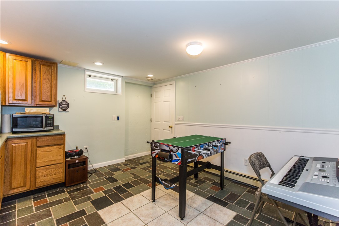 238 Knotty Oak Road Coventry, RI 02816 - Photo 25 of 40 Gallery Image 25