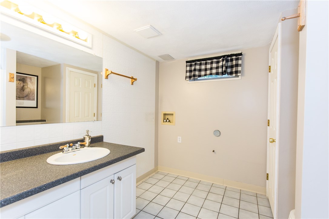 238 Knotty Oak Road Coventry, RI 02816 - Photo 29 of 40 Gallery Image 29