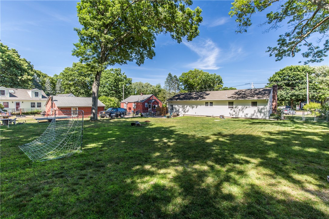 238 Knotty Oak Road Coventry, RI 02816 - Photo 34 of 40 Gallery Image 34