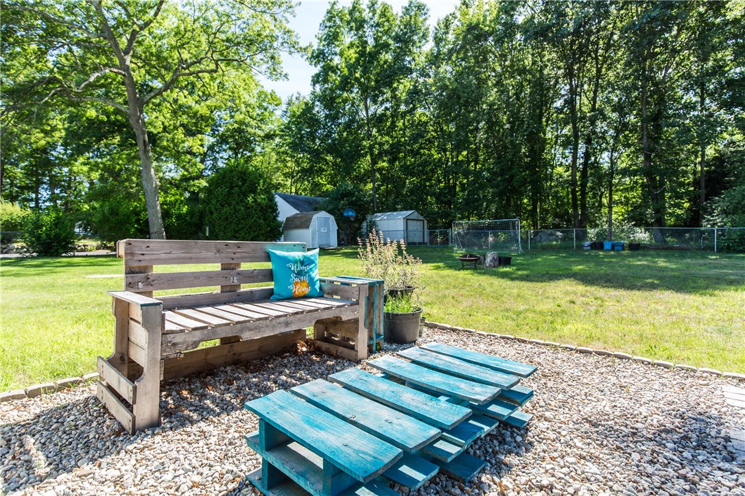 238 Knotty Oak Road Coventry, RI 02816 - Photo 36 of 40 Gallery Image 36