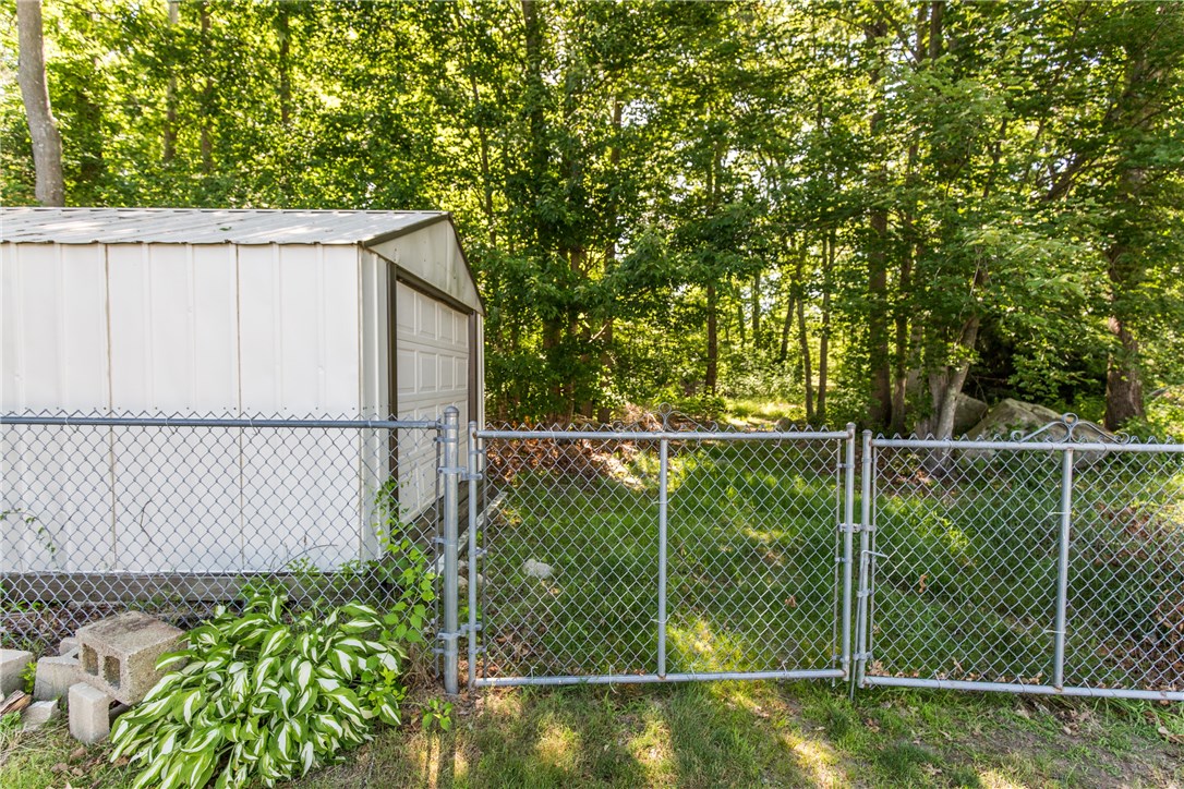 238 Knotty Oak Road Coventry, RI 02816 - Photo 40 of 40 Gallery Image 40
