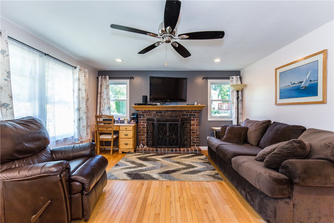 238 Knotty Oak Road Coventry, RI 02816 - Photo 8 of 40 Gallery Image 8