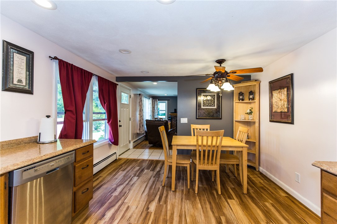 238 Knotty Oak Road Coventry, RI 02816 - Photo 10 of 40 Gallery Image 10