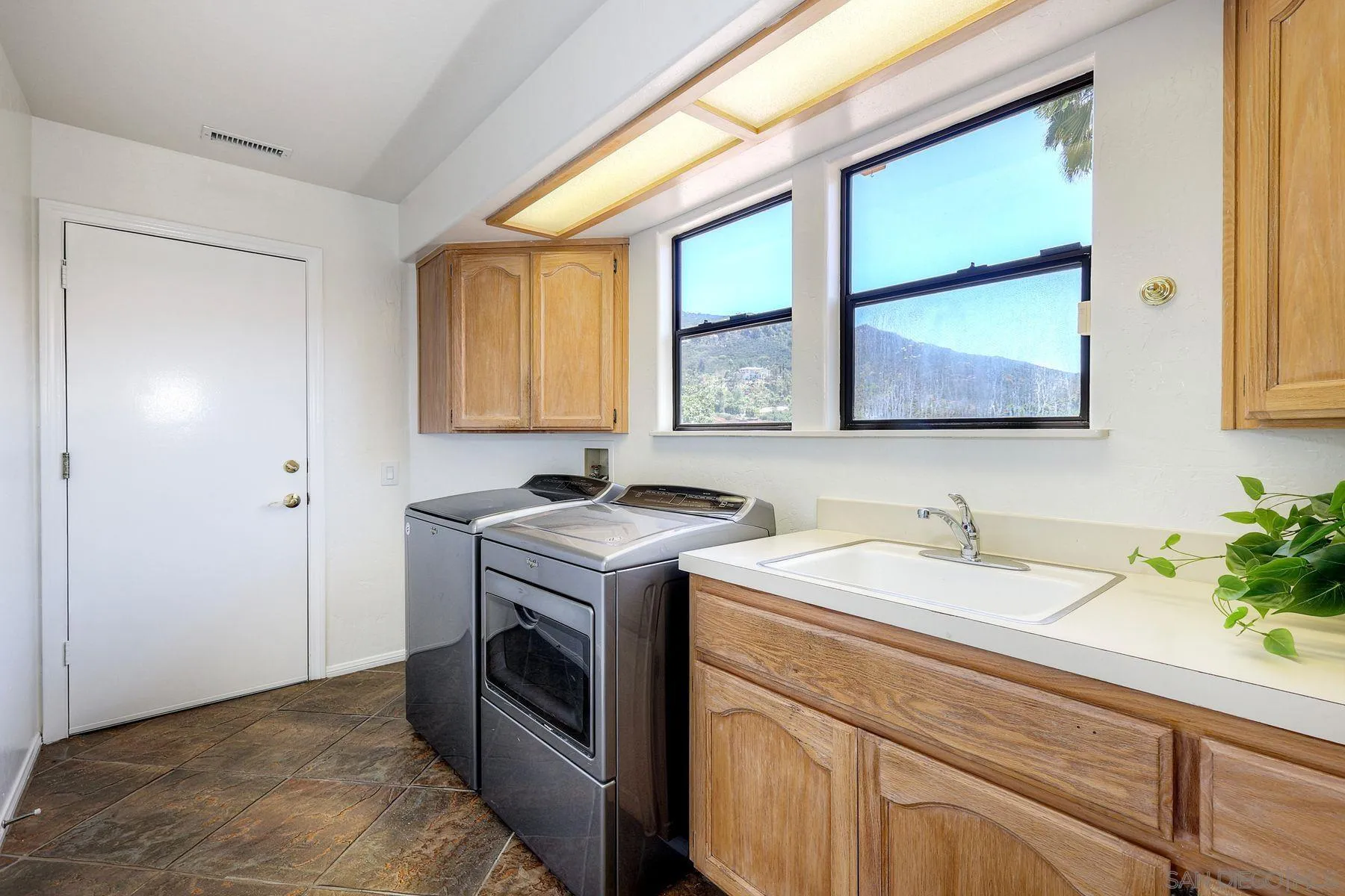 13154 Glen Circle Road Poway, CA 92064 - Photo 34 of 66