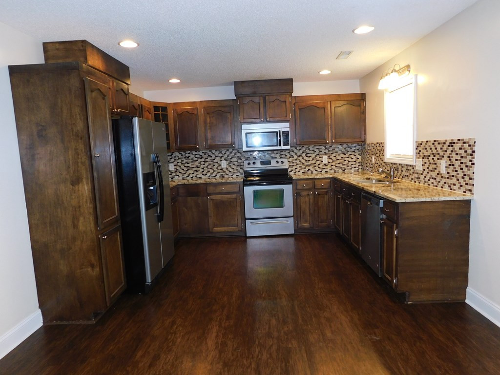 3960 Queen Chapel Road Sumter, SC 29153 - Photo 4 of 29