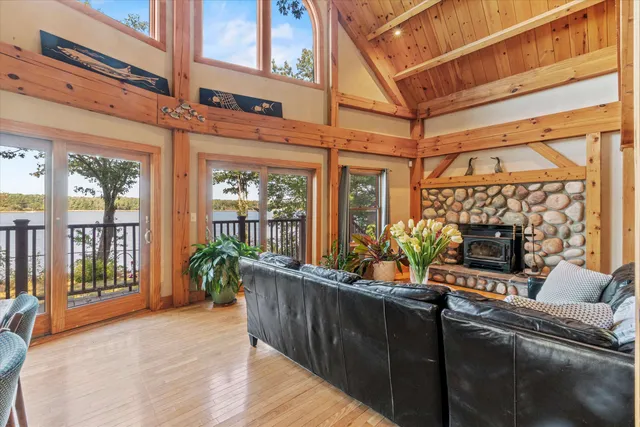 $850,000 | 245 Piscataqua Road, Madbury, NH 03824