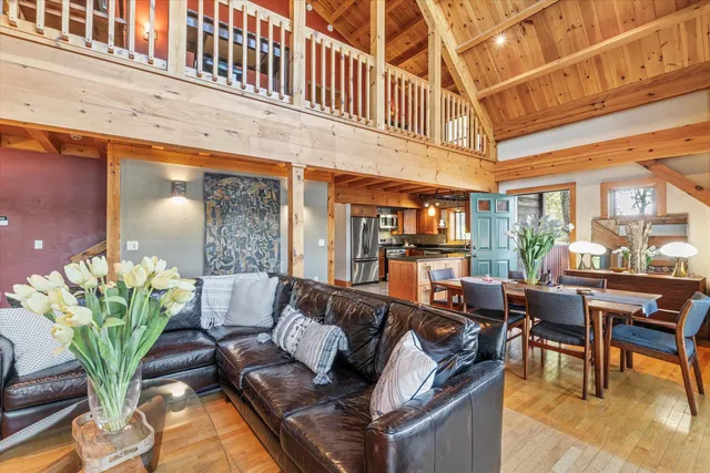 $850,000 | 245 Piscataqua Road, Madbury, NH 03824