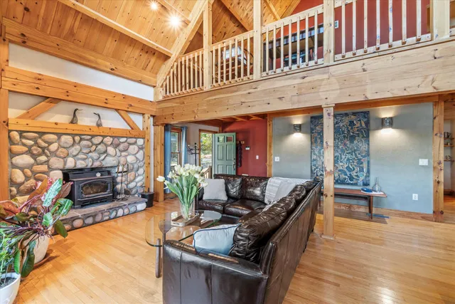 $850,000 | 245 Piscataqua Road, Madbury, NH 03824