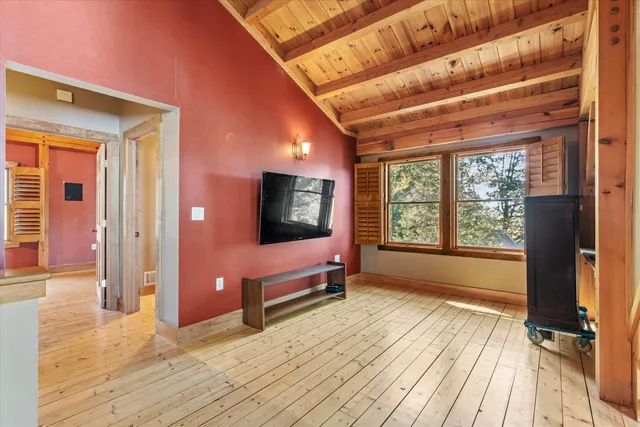 $850,000 | 245 Piscataqua Road, Madbury, NH 03824