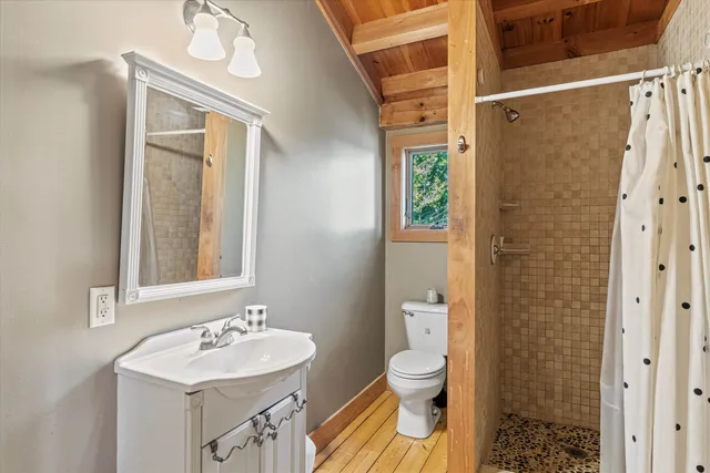 $850,000 | 245 Piscataqua Road, Madbury, NH 03824