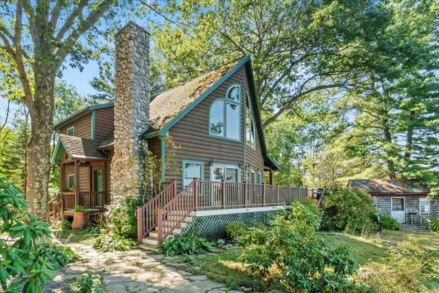 $850,000 | 245 Piscataqua Road, Madbury, NH 03824